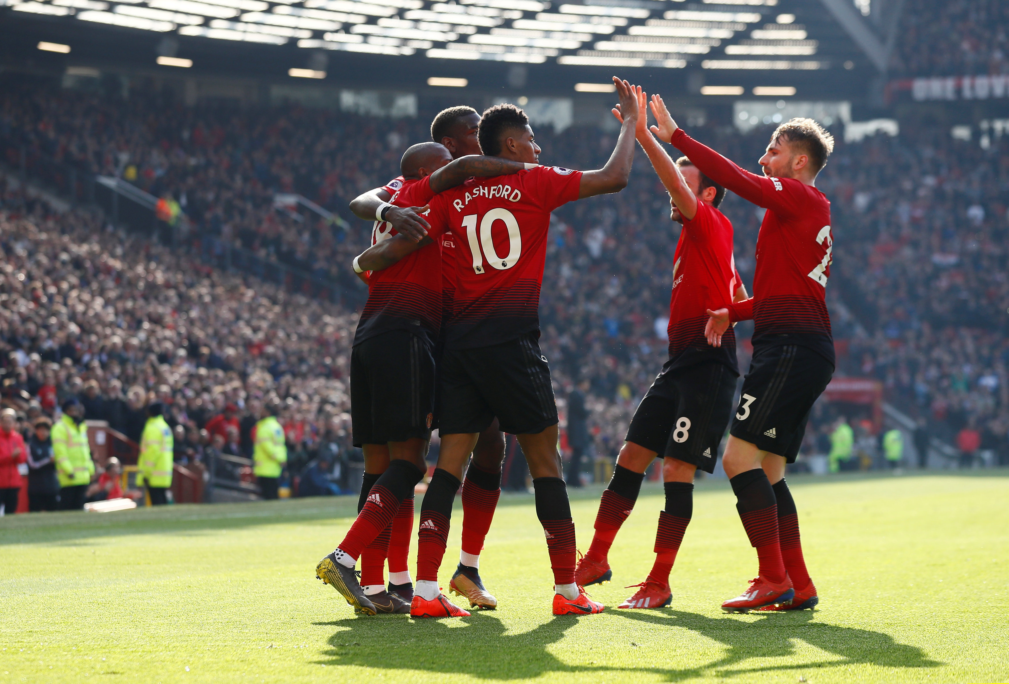 對安特衛普 對安特衛普